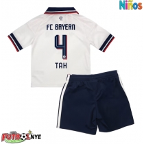 Camiseta Bayern Munich Jonathan Tah #4 Visitante Equipación para niños 2026-27 manga corta (+ pantalones cortos)